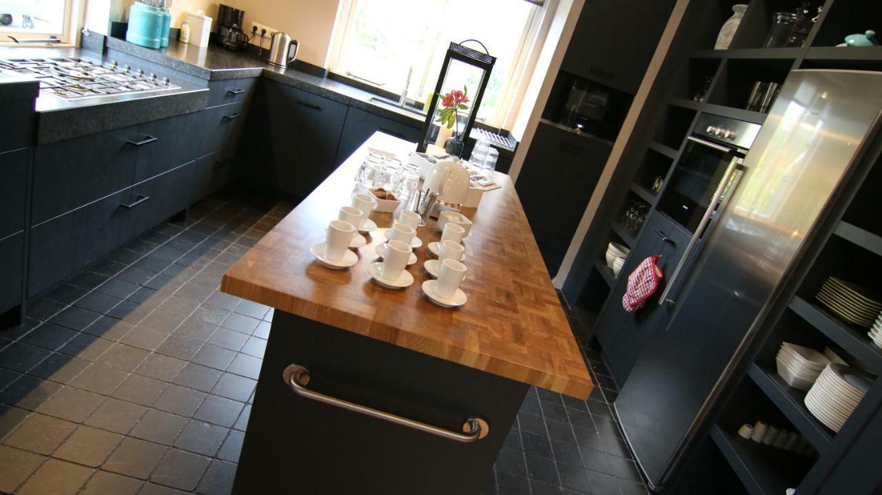 Bed and Breakfast Zwaluwhof Dalfsen Exterior foto